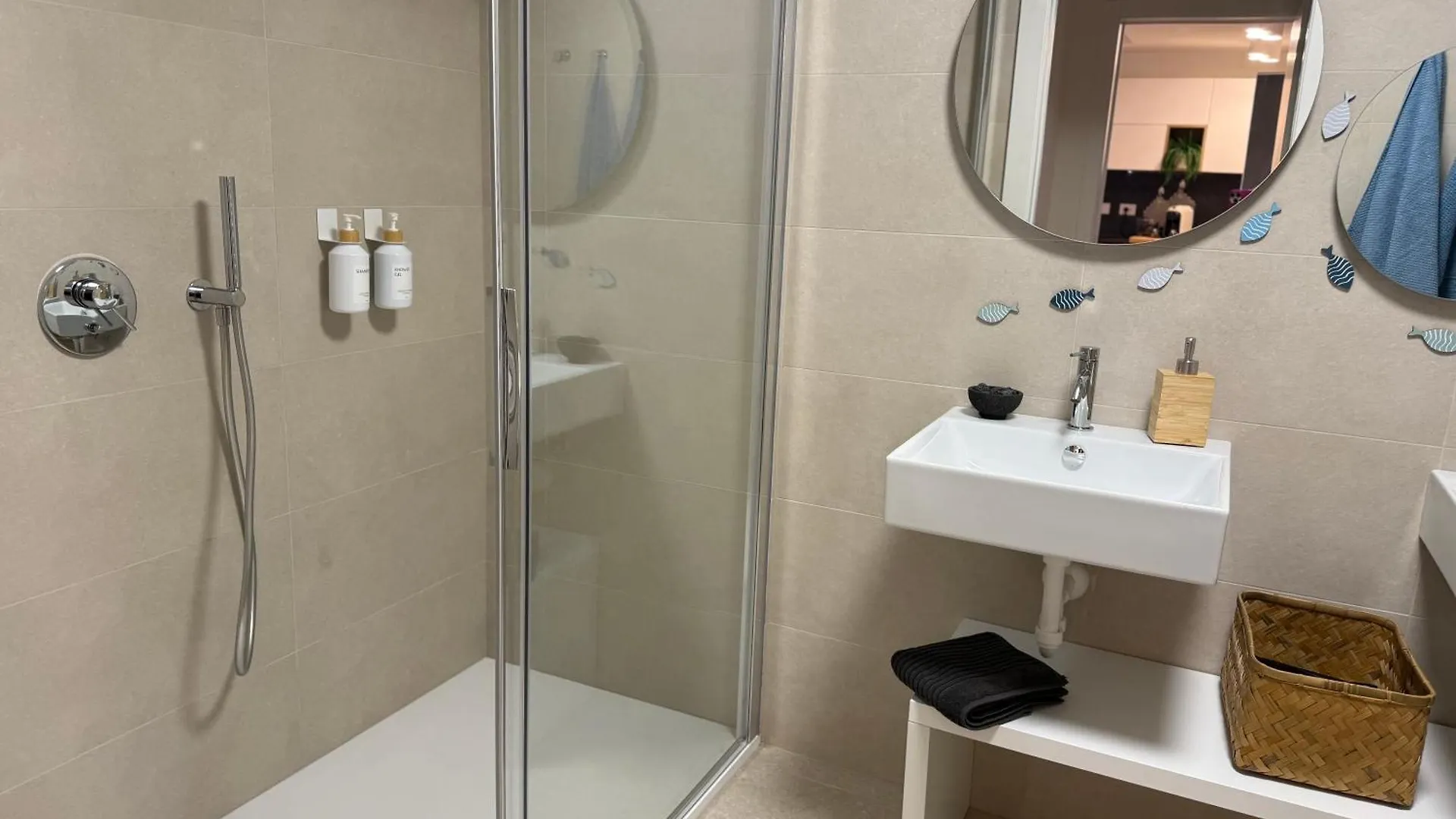 Appartamento 7 Waterfront Genova Apartment